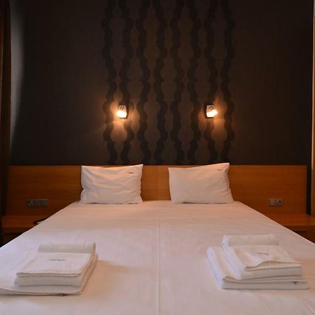 Super Premium Two Bedroom Suite On Vitosha Boulevard Szófia Kültér fotó
