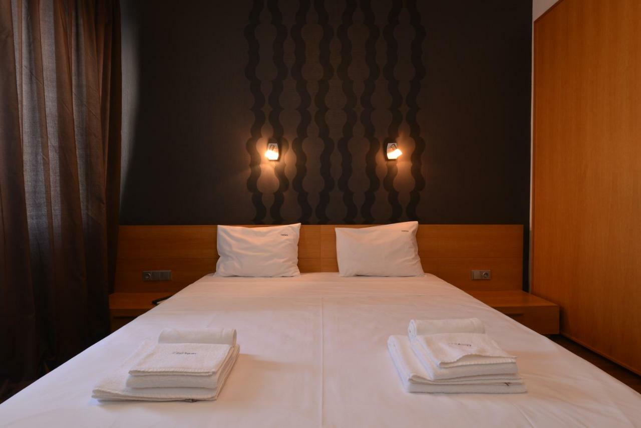 Super Premium Two Bedroom Suite On Vitosha Boulevard Szófia Kültér fotó